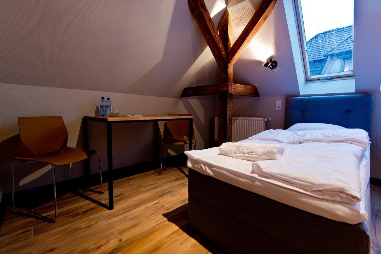 Apartsuites I Sorau ซารี ภายนอก รูปภาพ A room at the hotel