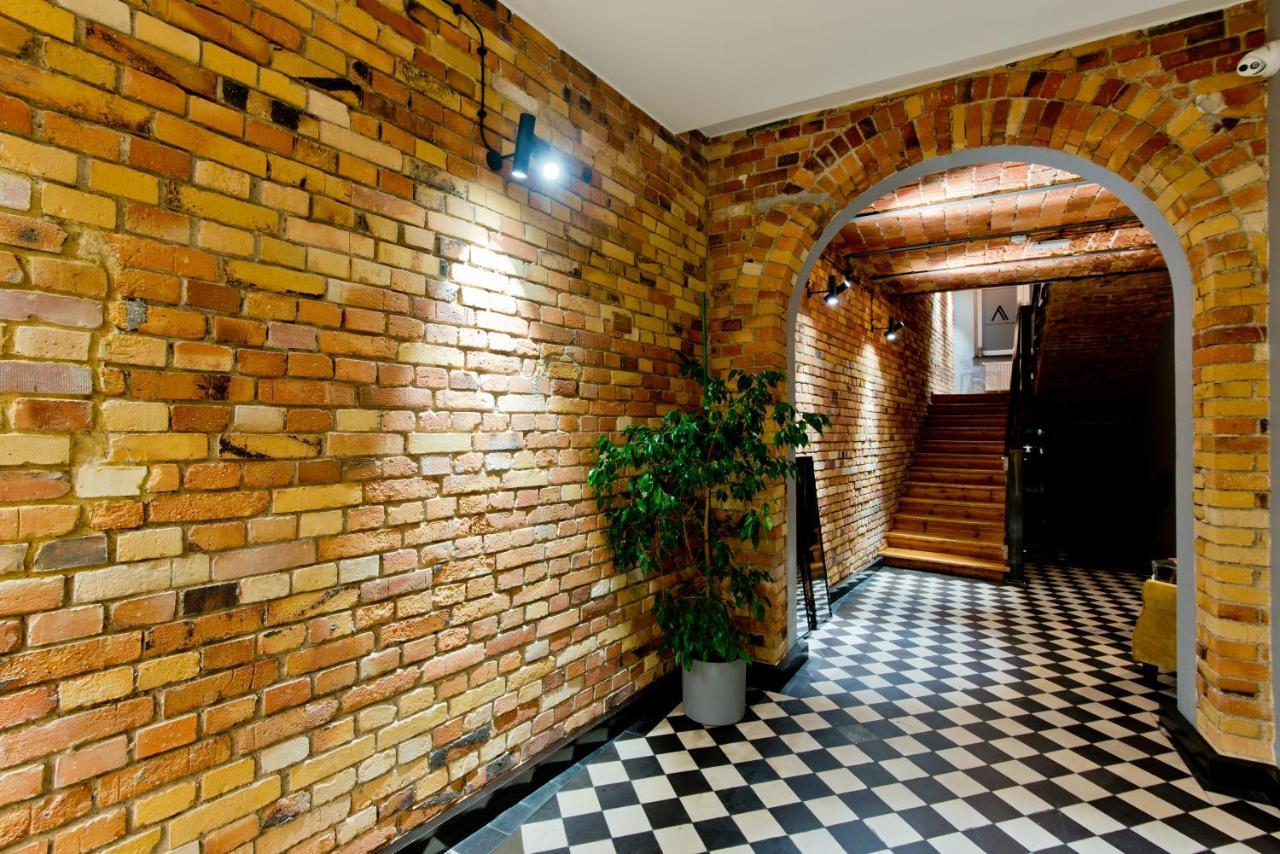 Apartsuites I Sorau ซารี ภายนอก รูปภาพ Interior of the building